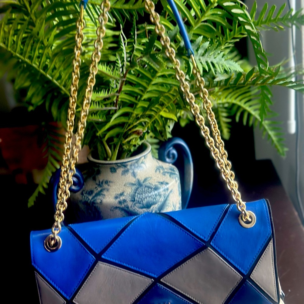 Fall/Winter 2012 Blue and multi-color quilted Roger Vivier Prismick bag